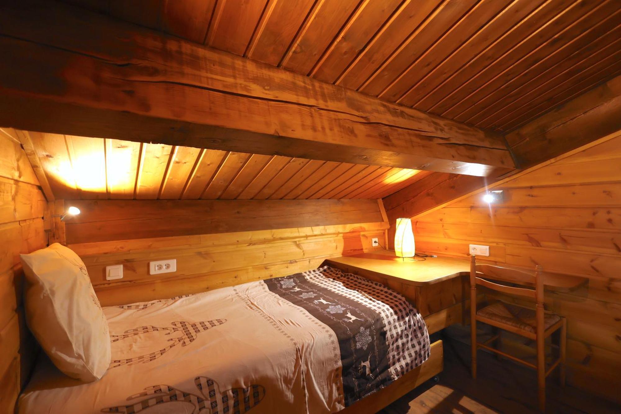Chez Maguy Chambres D'Hotes Et Appartements Les Angles  Bilik gambar