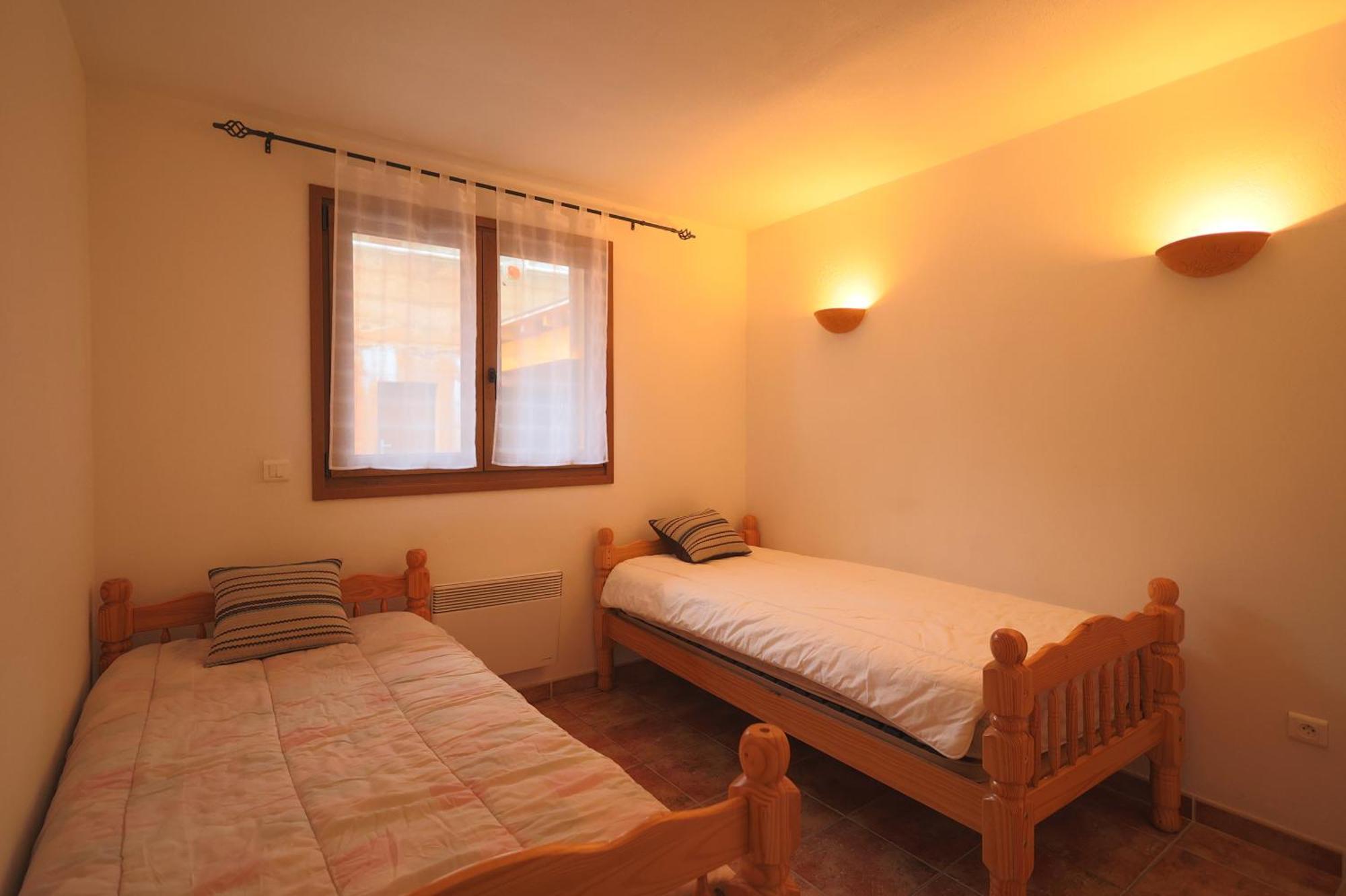 Chez Maguy Chambres D'Hotes Et Appartements Les Angles  Bilik gambar