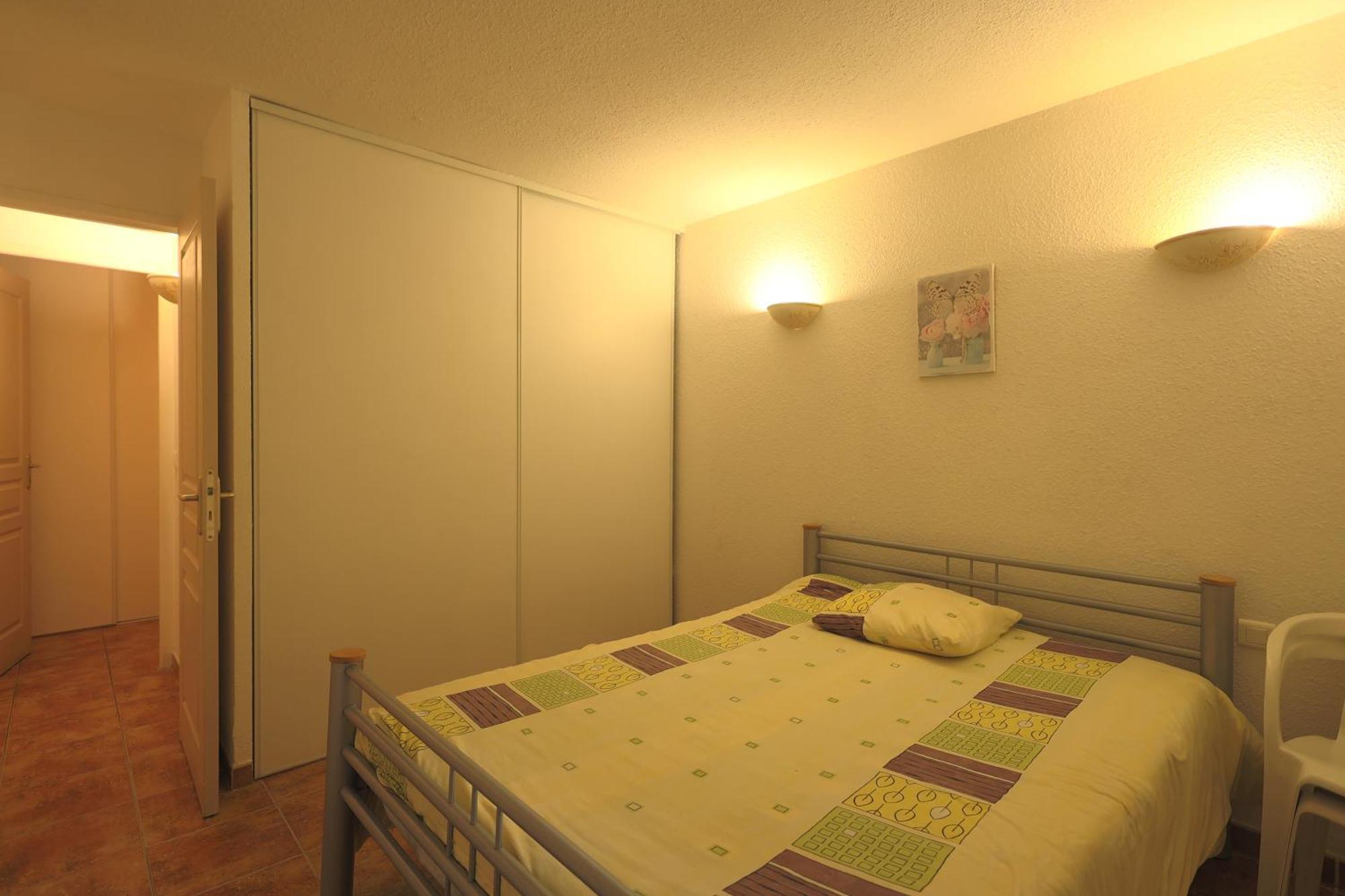 Chez Maguy Chambres D'Hotes Et Appartements Les Angles  Bilik gambar