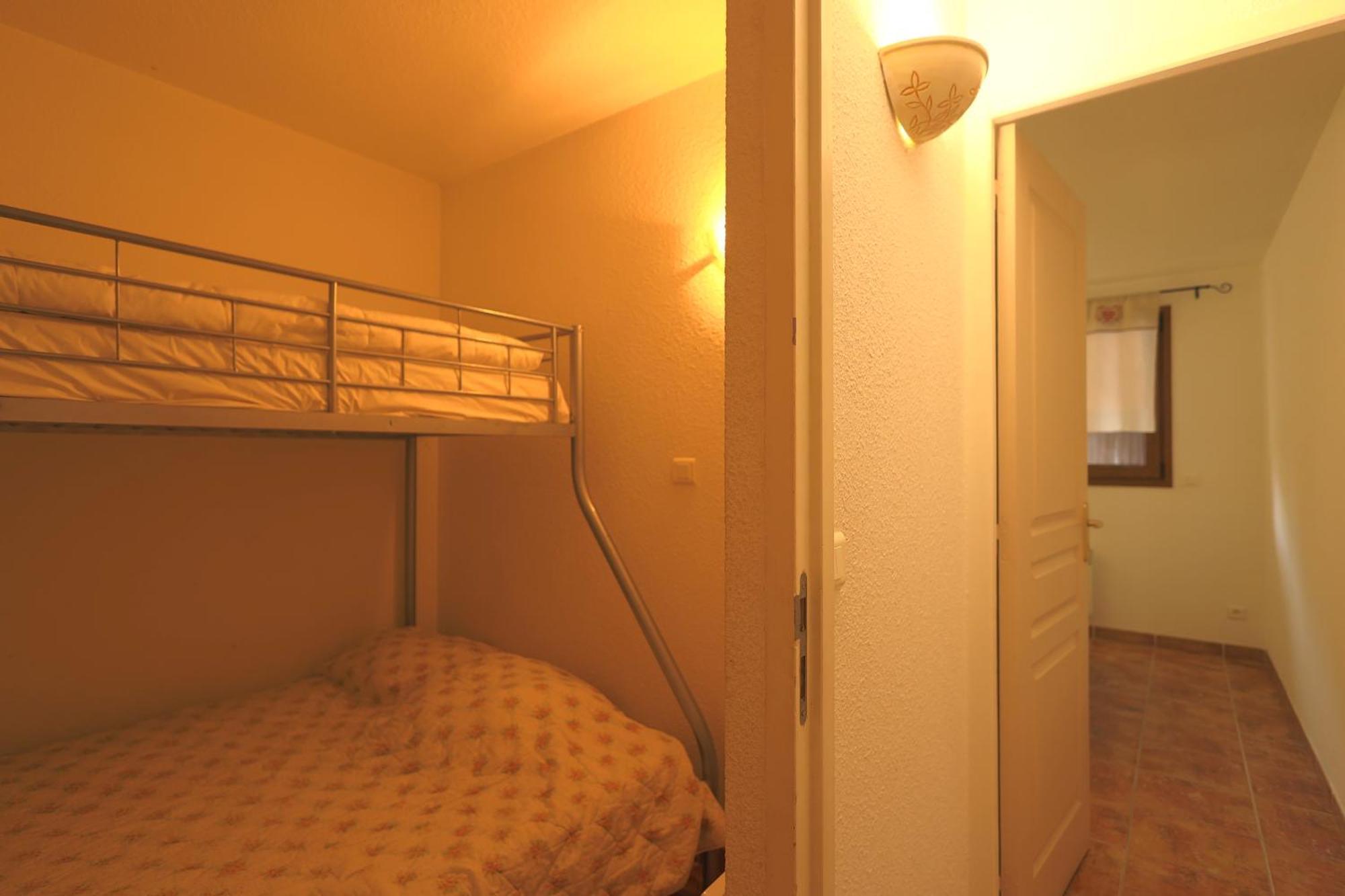 Chez Maguy Chambres D'Hotes Et Appartements Les Angles  Bilik gambar