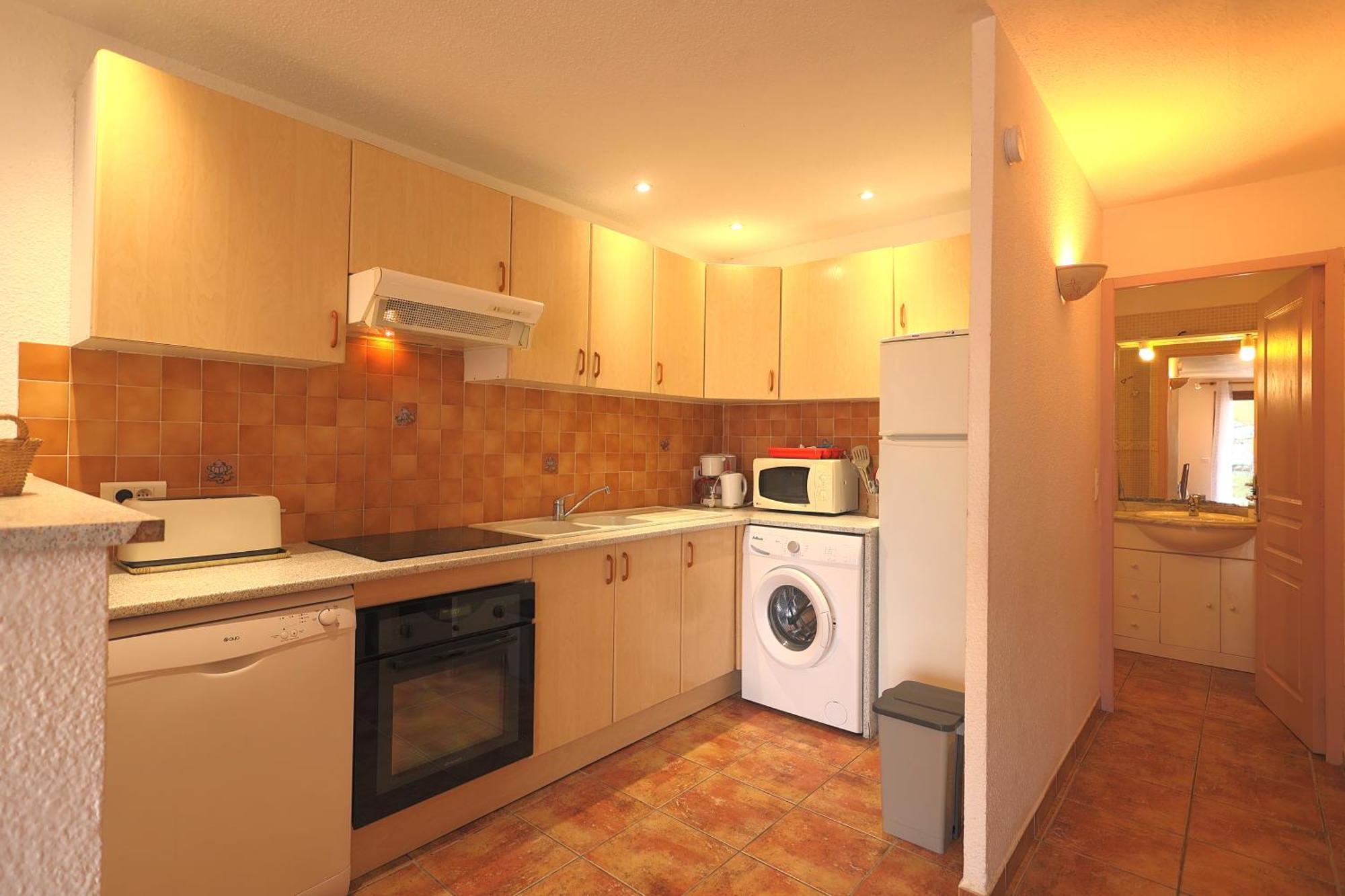 Chez Maguy Chambres D'Hotes Et Appartements Les Angles  Bilik gambar